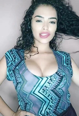 1. Gorgeous Gleidy Rojas Shows Cleavage in Alluring Top and Bouncing Big Breasts