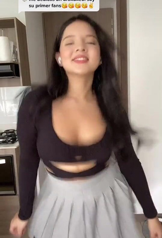 Sweet Carolina Bell in Cute Brown Crop Top and Bouncing Breasts