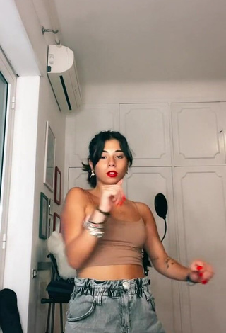 Desirable Jasmin Zangarelli in Beige Crop Top and Bouncing Tits