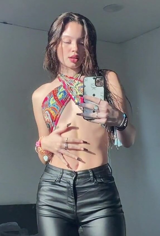 1. Hottie Itspeytonbabyy in Crop Top