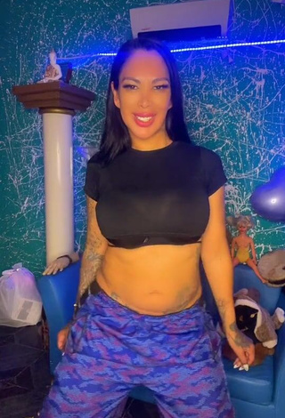 1. Hot Jessica Eli Maciel in Black Crop Top and Bouncing Tits