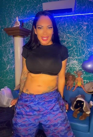 Hot Jessica Eli Maciel in Black Crop Top and Bouncing Tits