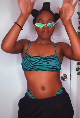 1. Hot Jordan Nata'e Shows Cleavage in Zebra Bikini Top