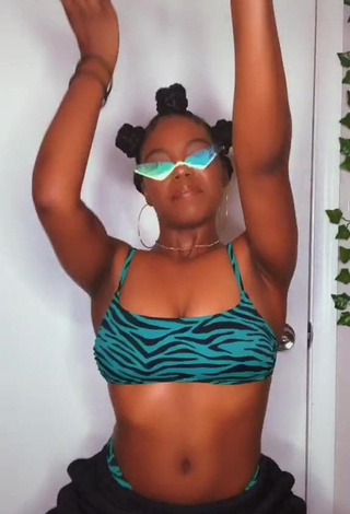 Hot Jordan Nata'e Shows Cleavage in Zebra Bikini Top