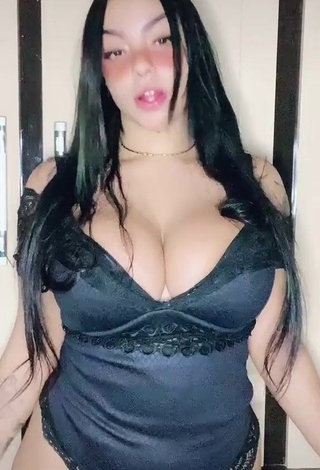 1. Sexy Karniello Shows Cleavage in Black Lingerie and Bouncing Big Boobs