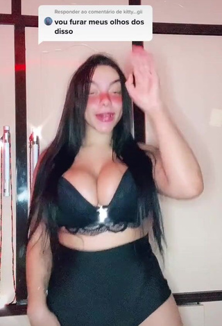 4. Wonderful Karniello Shows Cleavage in Black Bra and Bouncing Big Boobs