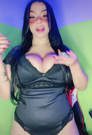 1. Sweetie Karniello Shows Cleavage in Black Bodysuit and Bouncing Big Boobs