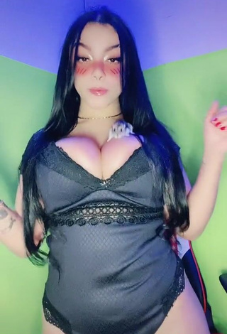 4. Sweetie Karniello Shows Cleavage in Black Bodysuit and Bouncing Big Boobs