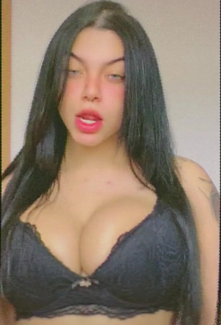 3. Breathtaking Karniello Shows Cleavage in Black Bra and Bouncing Big Boobs