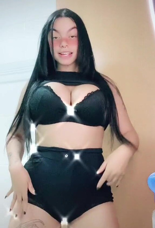 Beautiful Karniello Shows Cleavage in Sexy Black Bra and Bouncing Big Breasts