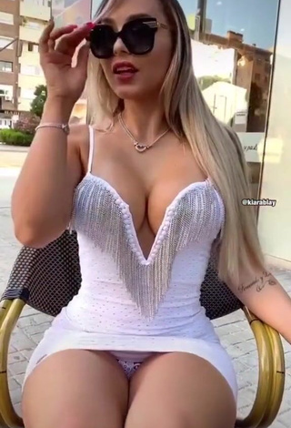 Desirable Kiarablaysexy Shows Cleavage in White Dress