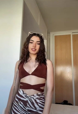 Hot Kiara Brunett in Brown Hot Top