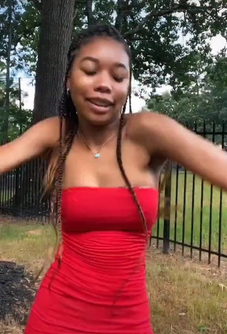 Hot Kyla Drew Simmons in Red Dress and Bouncing Boobs