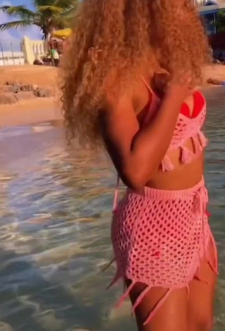 4. Hot Lucki Starr in Pink Crop Top at the Beach