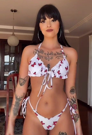 Hot maay_mind in Bikini