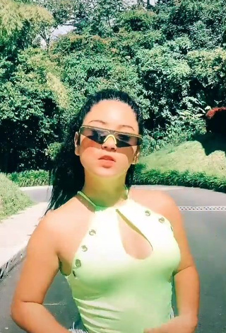 Cute Mafe Vásquez in Green Top