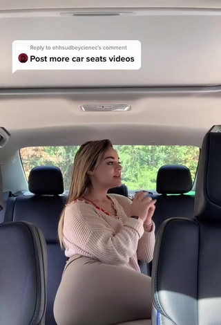 Breathtaking Makayla Weaver Shows Butt in a Car