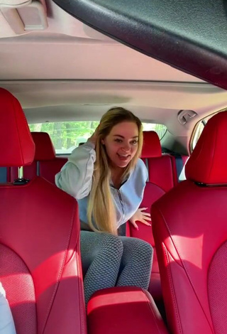 3. Hottie Makayla Weaver Shows Butt in a Car