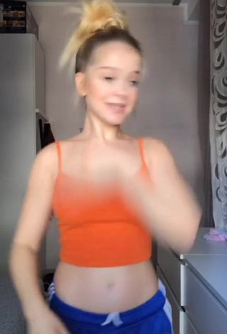 4. Sexy Marta D'Addato in Orange Crop Top and Bouncing Boobs