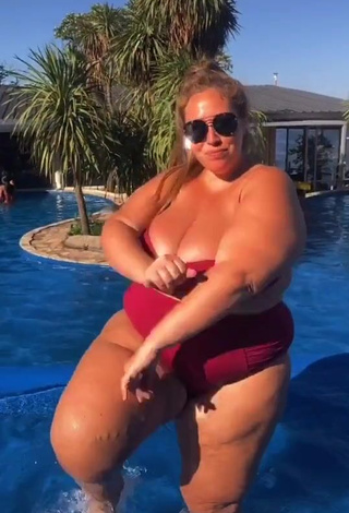 3. Beautiful Mar Tarres Shows Cleavage in Sexy Red Bikini at the Swimming Pool and Bouncing Big Breasts