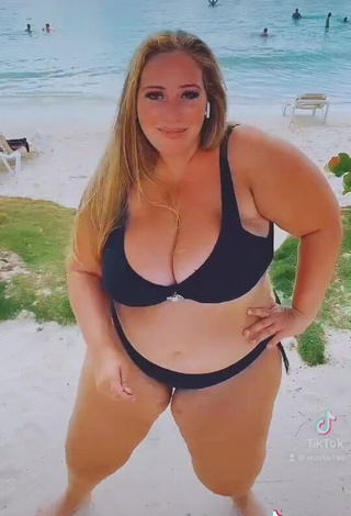 4. Sexy Mar Tarres in Black Bikini at the Beach and Bouncing Big Boobs