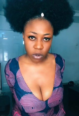 1. Desirable Lilly Chioma Shows Cleavage