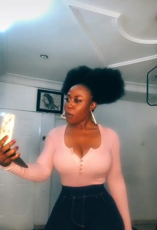 Sexy Lilly Chioma Shows Cleavage in Pink Top