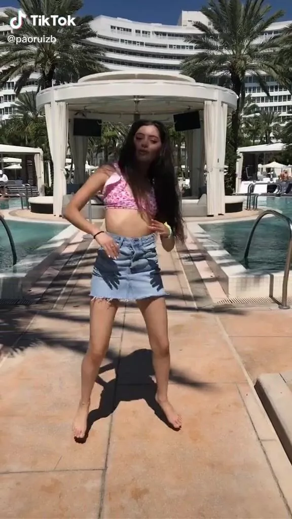 Sexy Paola Ruiz in Bikini Top at the Swimming Pool