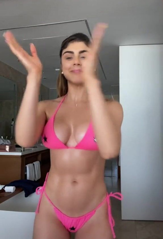 Sexy Paula Galindo Shows Cleavage in Pink Bikini and Bouncing Boobs