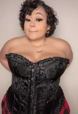 Sweetie Phaith Montoya Shows Cleavage in Black Corset and Bouncing Big Breasts