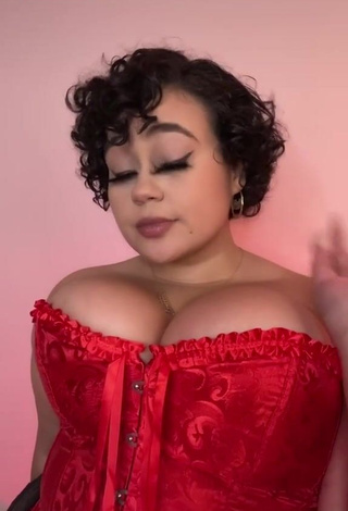 4. Desirable Phaith Montoya Shows Cleavage in Red Corset