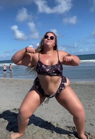 4. Sweet Sam Paige in Cute Bikini at the Beach and Bouncing Big Tits