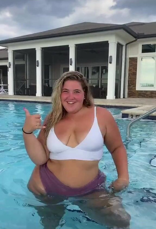 1. Desirable Sam Paige Shows Big Butt at the Swimming Pool and Bouncing Big Boobs