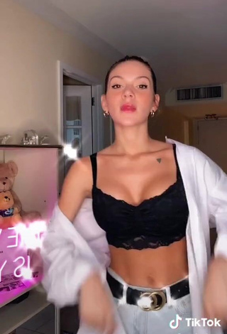 4. Sexy Sasha Ferro Shows Cleavage in Black Crop Top