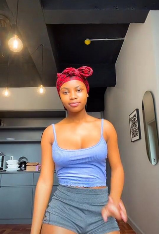 4. Sweetie Sphokuhle.n Shows Cleavage in Blue Crop Top and Bouncing Boobs