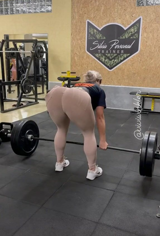 4. Really Cute Vivi Winkler Shows Big Butt in the Sports Club