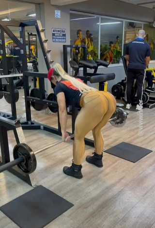 1. Hottest Vivi Winkler Shows Big Butt in the Sports Club while doing Fitness Exercises