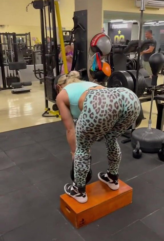 3. Hot Vivi Winkler Shows Big Butt in the Sports Club while doing Fitness Exercises