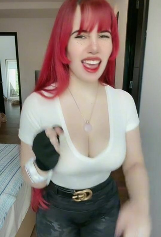 3. Sexy Katherine Cal Afú Shows Cleavage in White Top and Bouncing Big Tits