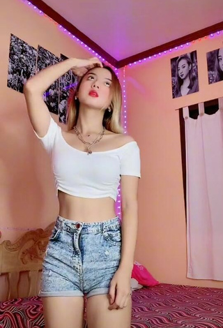 1. Beautiful Raven Charizz in Sexy White Crop Top