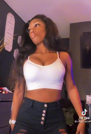 Hot Khilla Mafia Shows Cleavage in White Crop Top