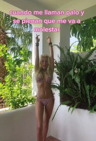 3. Desirable Aaamalia in Bikini