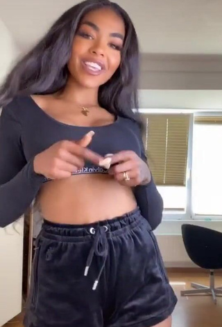 Sweetie Alicia Awa Shows Cleavage in Black Crop Top