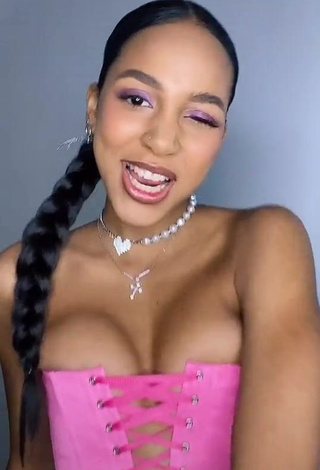 3. Sexy Alisha Kone Shows Cleavage in Pink Corset (Side Boob)