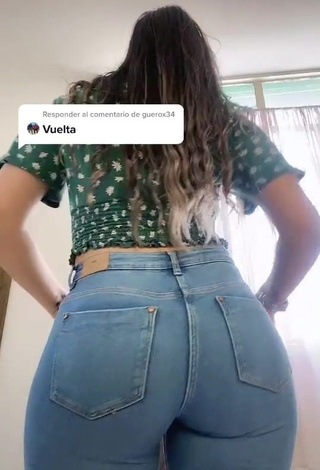 Dazzling Andrea Magallanes Shows Big Butt