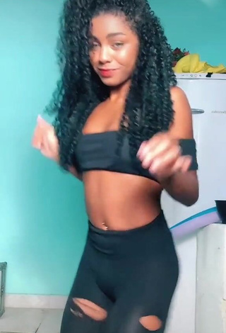 Hot Angel Oficial in Black Leggings