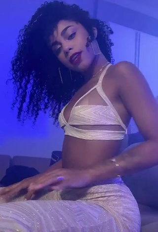 Fine Angel Oficial Shows Cleavage in Sweet Crop Top