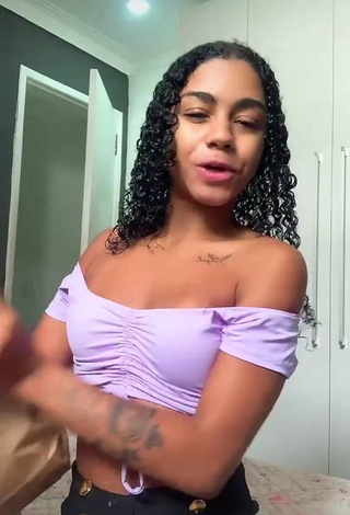 1. Amazing Angel Oficial Shows Cleavage in Hot Crop Top