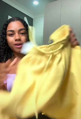 Amazing Angel Oficial Shows Cleavage in Hot Crop Top