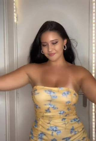 Beautiful Anissa Shows Cleavage in Sexy Floral Dress